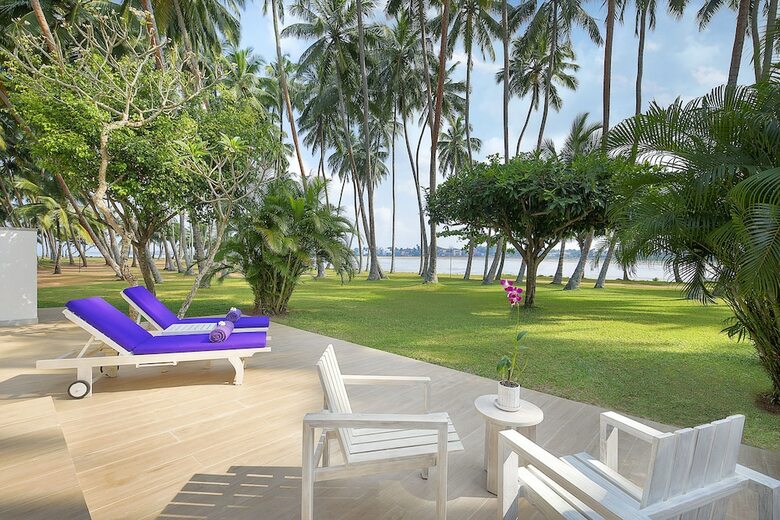 Hotel Avani Kalutara Resort