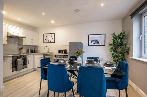 Apartamento Gorgeous 2 Bed Apt - Waterfront, Parking & Balcony - Sleeps 6!