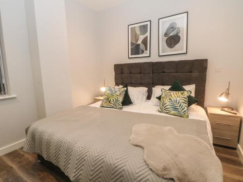 Apartment 1 - Crosby Gardens