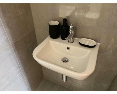 Kempston Suites Liverpool Apartment 1