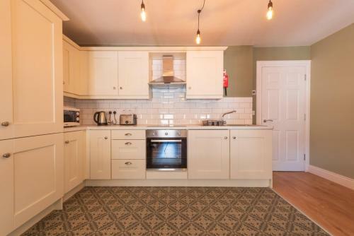 Diamond House Apartments