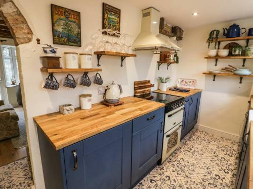 Periwinkle Cottage