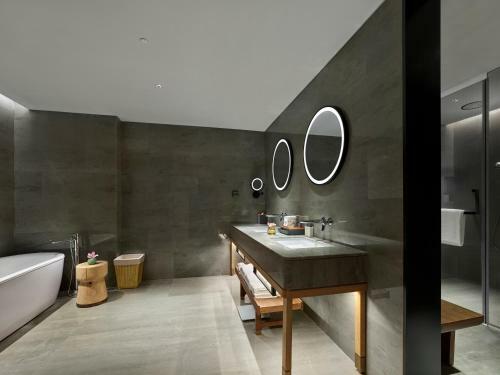 Hotel Garrya Huzhou Lucun