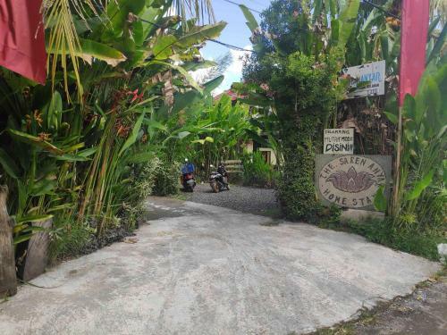 Hotel Oyo 90547 Pondok Saren Anyar