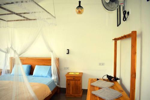 Bed & Breakfast Raveena Guest House