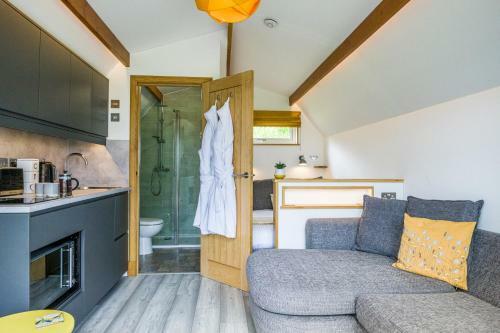 Bonnie Barns - Luxury Glamping With Hot Tubs