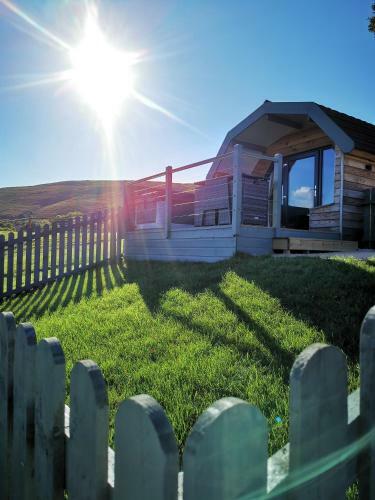 Bonnie Barns - Luxury Glamping With Hot Tubs