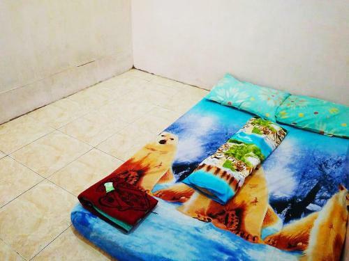 Amelia 4 Guest House Female
