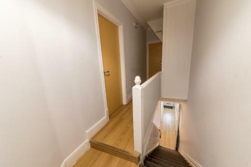 Apartamento Modern And Spacious House Perfect For Teams