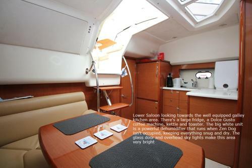 Zen Dog Luxury Motor Yacht