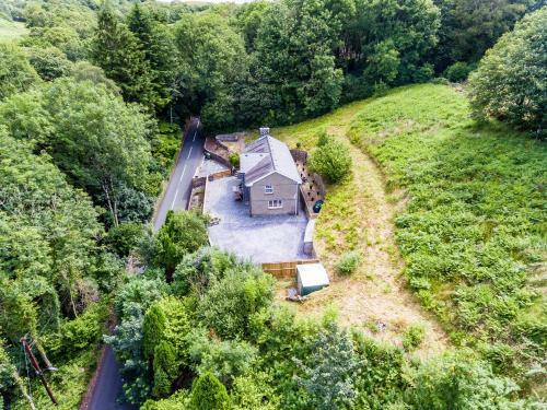 Hilltop Cottage/ Penrhiw