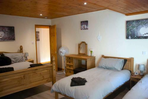 Hilltop Cottage/ Penrhiw
