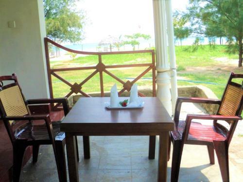 Hotel White Sand Beach Nilaveli
