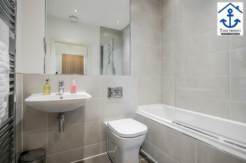 Luxury Apartment Maidenhead W Parking And Balcony