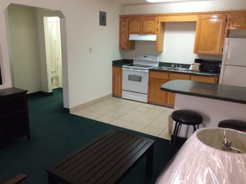 Motel Travel Inn Atlanta Texas