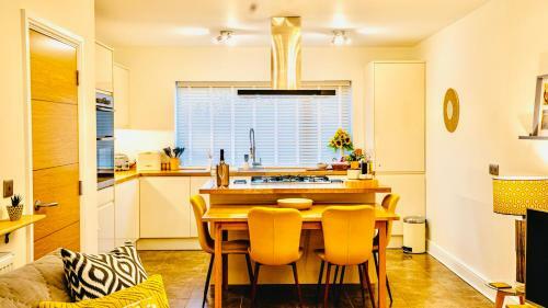 Apartamentos The Duplex Margate, Outside Deck, Free Mini Bar & Air Conditioning