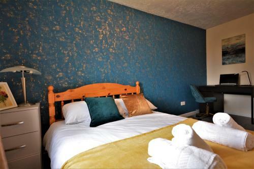 Manchester Townhouse By Bevolve - 4 Bedrooms - Free Parking