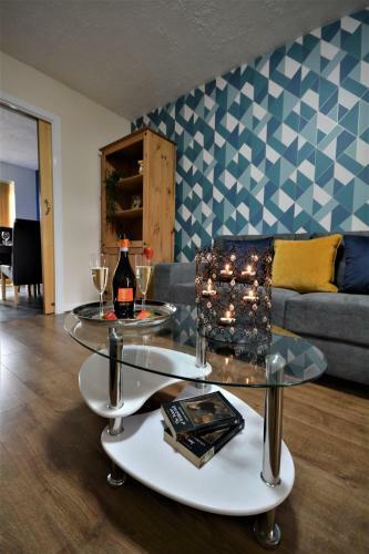 Manchester Townhouse By Bevolve - 4 Bedrooms - Free Parking