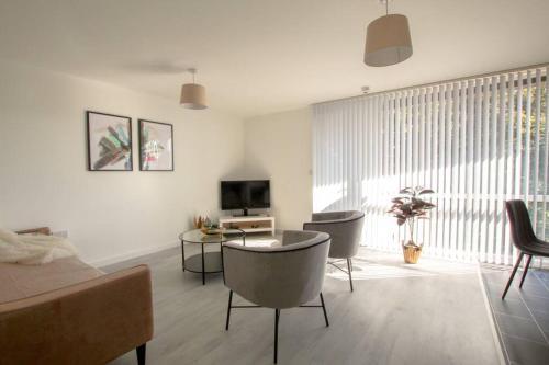 Apartamento Modern Fresh 2bd Apt Close To Centre And Uni-slps5