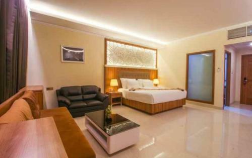 Ocean Beach Hotel Padang