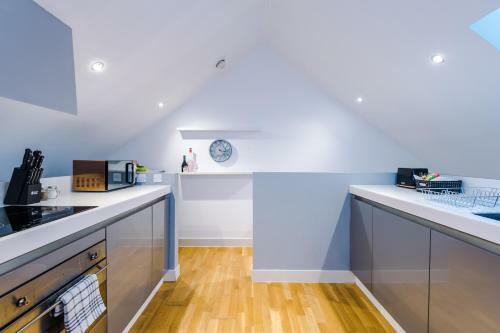 Rest & Recharge At Ash House Near Mediacityuk