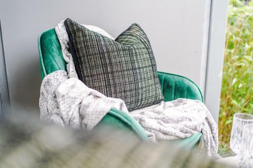 Rest & Recharge At Ash House Near Mediacityuk