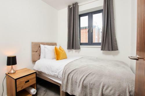 Exquisite 5 Bedroom Manchester House Sleeps8 Wparking