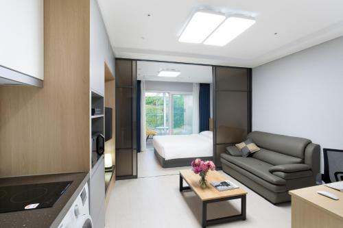Yeosu Ungcheon Hotel First City