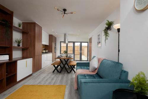 Stunning 5 Bed House In Manchester Sleeps8 Wparking