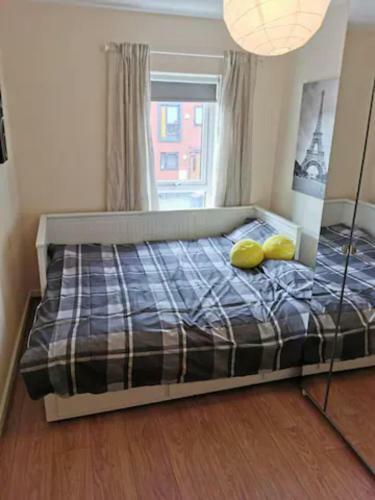 Entire 3 Bedroom House Manchester Free Parking