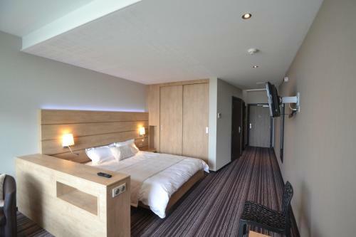 Hotel H�tel Restaurant Les Aliz�s