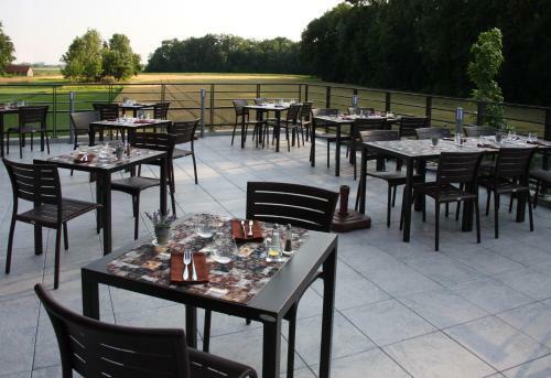 Hotel H�tel Restaurant Les Aliz�s