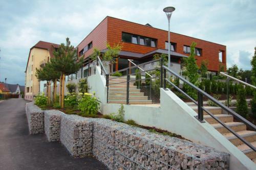 Hotel H�tel Restaurant Les Aliz�s