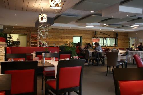 Hotel H�tel Restaurant Les Aliz�s
