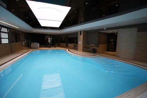 Hotel H�tel Restaurant Les Aliz�s