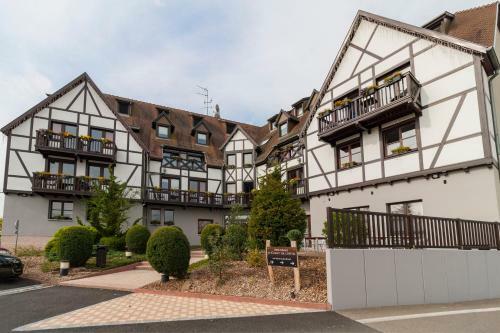 Hotel H�tel Restaurant Les Aliz�s