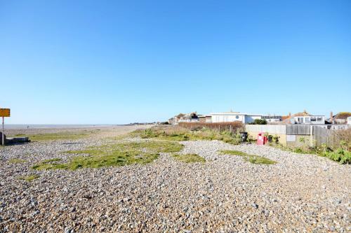 Pirate Haven, Middleton On Sea