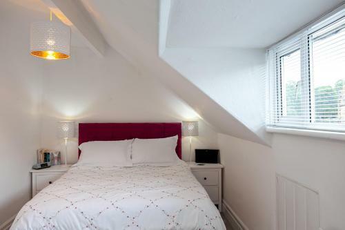 Cosy 2 Bed Apartment - Close To Leeds Centre