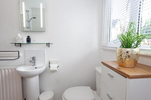 Cosy 2 Bed Apartment - Close To Leeds Centre