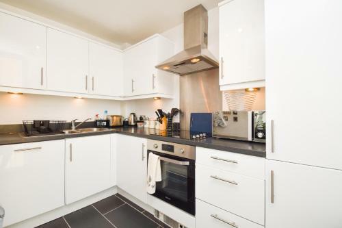 Apartamento Milton Keynes Hub - Prime Location, Free Underground Parking