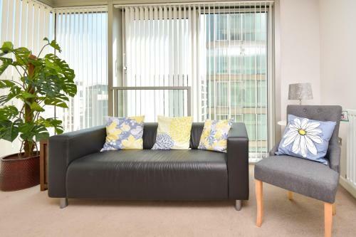 Apartamento Milton Keynes Hub - Prime Location, Free Underground Parking