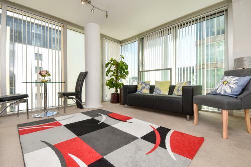 Apartamento Milton Keynes Hub - Prime Location, Free Underground Parking