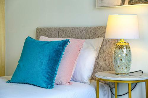 Executive Monkston Apartment By Crew Homes