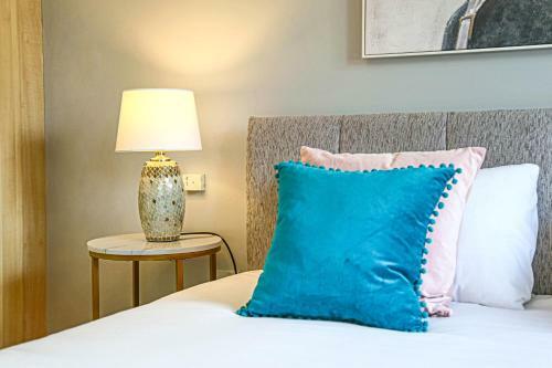 Executive Monkston Apartment By Crew Homes