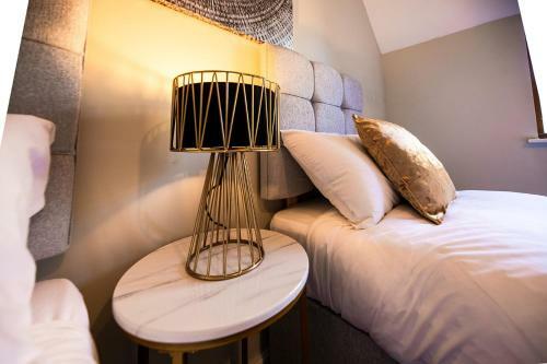 Executive Perivale Apartment By Crew Homes