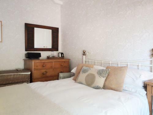 Bed & Breakfast T? Selah, Rugby Ave, Neath