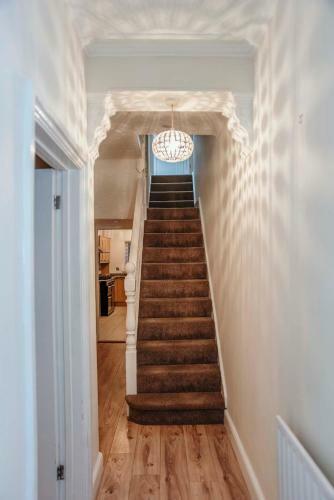 Lennard House By Propertri