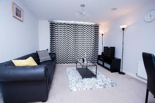 Mills Apartment - Two Bedroom En-suite Apartment