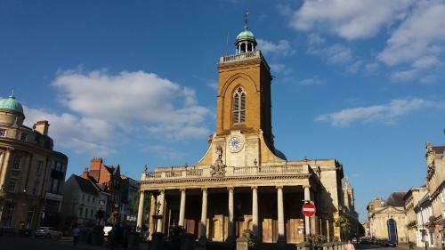 Leap Onyx Apartment - Northampton Town Centre