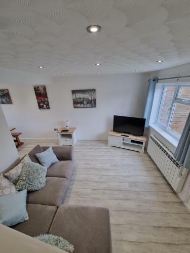 Anniversary Cottage- Country Feel, Close To Cromer